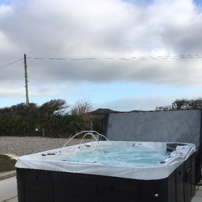 The super-sized hot tub