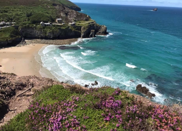 St Agnes 5 minute Walk from Trevaunance Cove